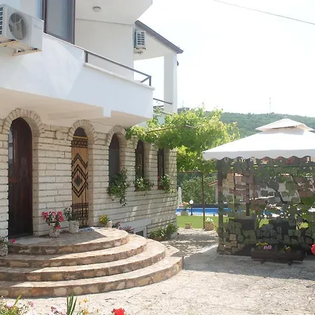 Roza Casa de hóspedes *